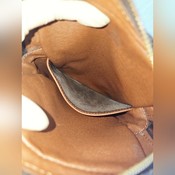 🔥😍Beautiful 😍 🔥 Authentic Louis Vuitton Danube PM - Picture 10 of 16